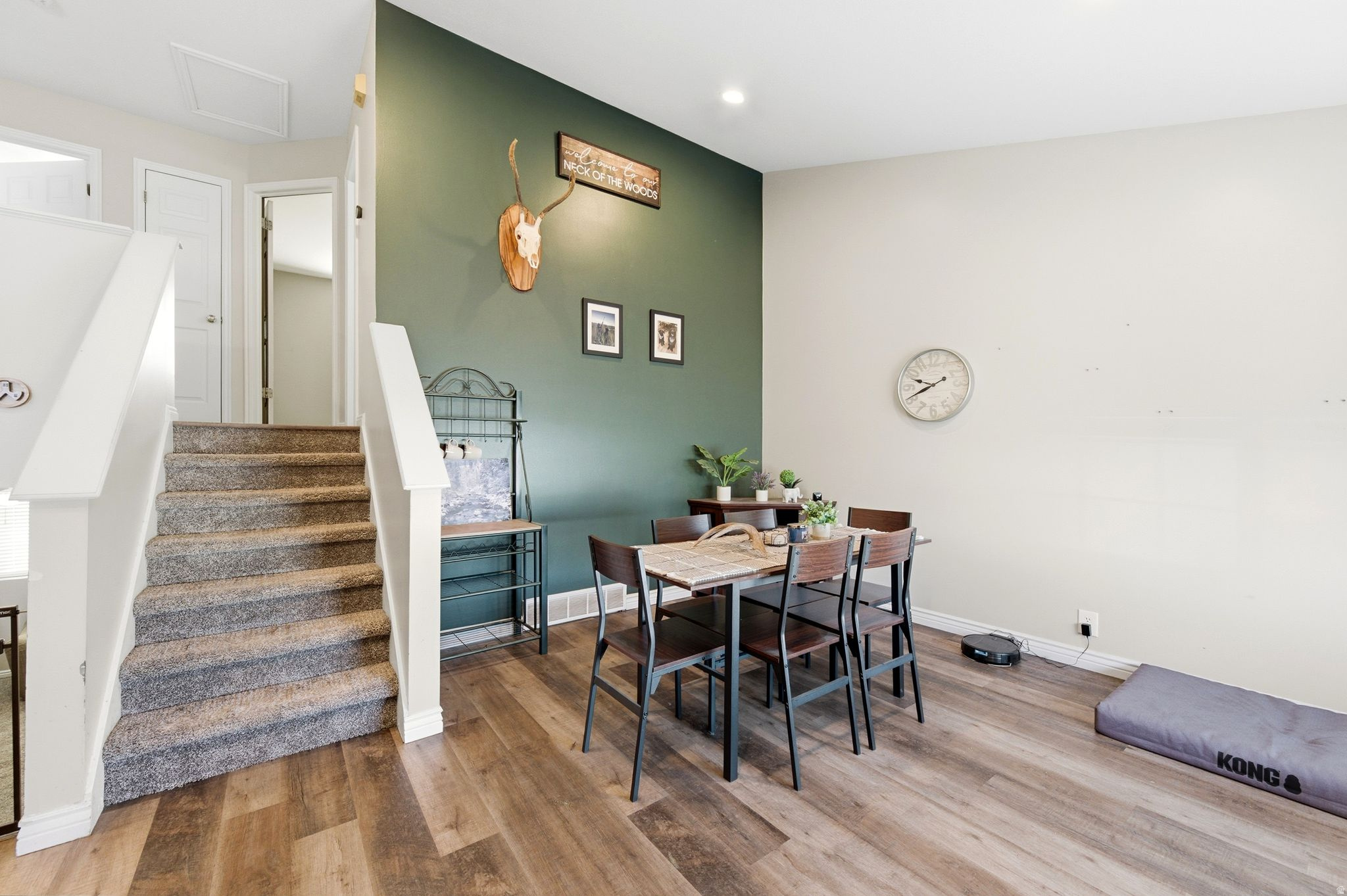 ROYAL MEADOWS - Residential