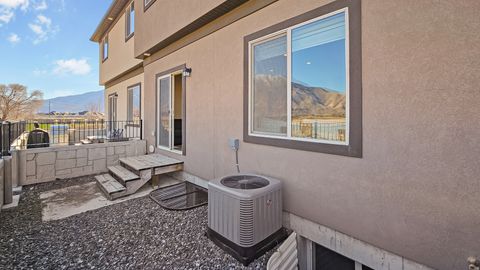 Tiny photo for 638 N OLD FORT DR, Spanish Fork, UT 84660 (MLS # 2133221)