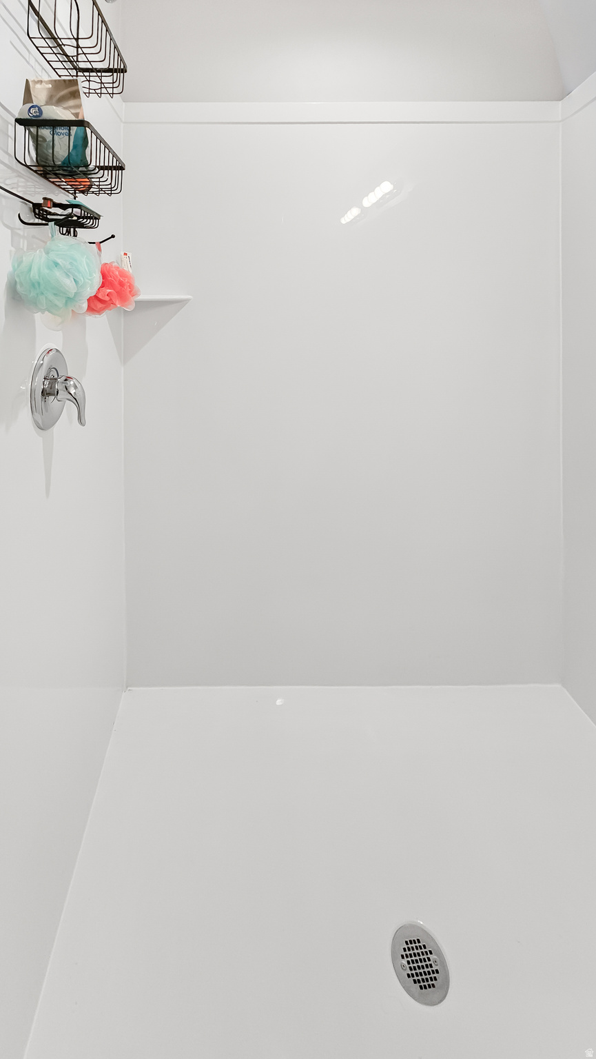 LEGACY FARMS - Residential