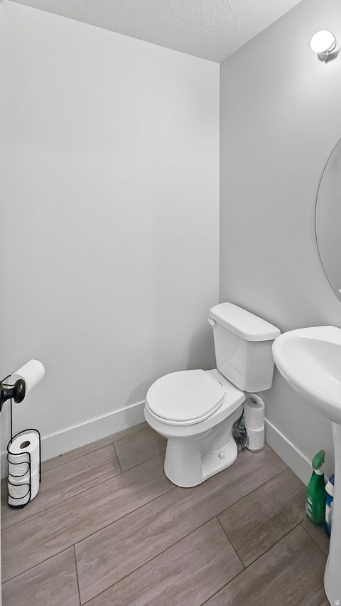 Tiny photo for 638 N OLD FORT DR, Spanish Fork, UT 84660 (MLS # 2133221)