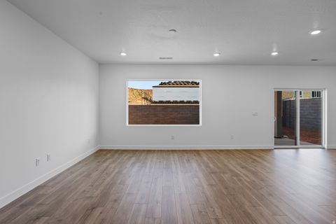 Tiny photo for 1487 S SINAWAVA DR #4144, Washington, UT 84780 (MLS # 2120665)