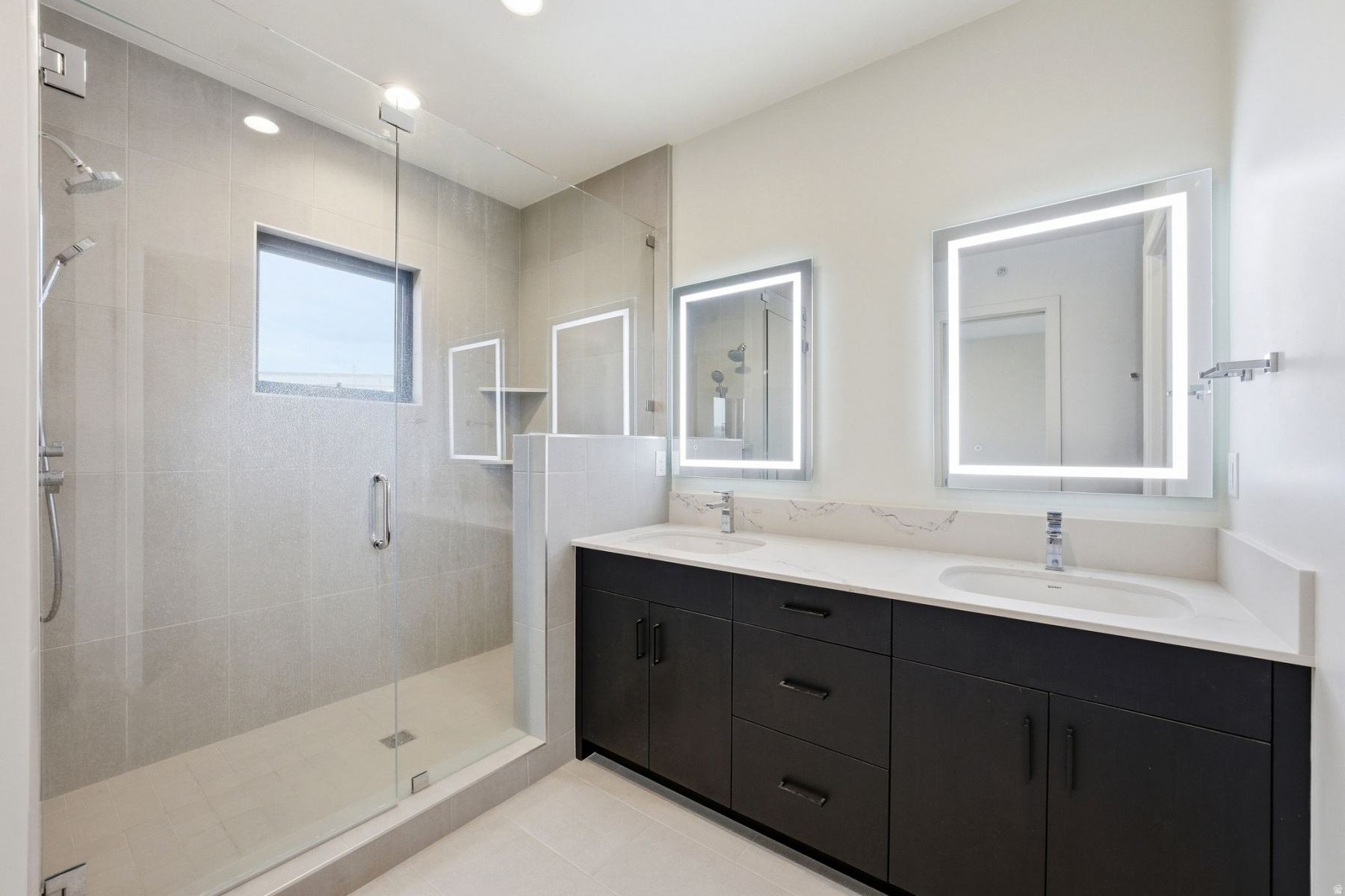 VILLAS AT PAINTED VALLEY - Residential