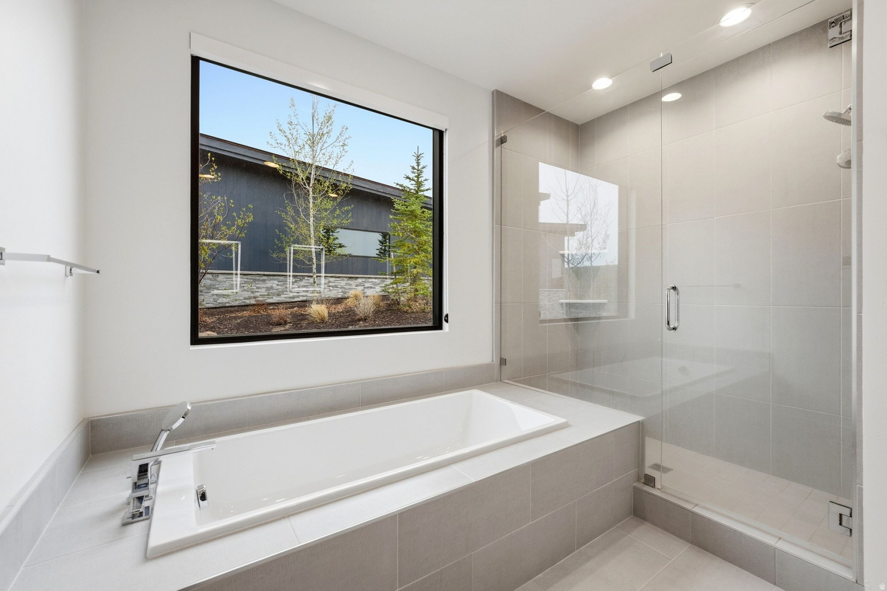 VILLAS AT PAINTED VALLEY - Residential