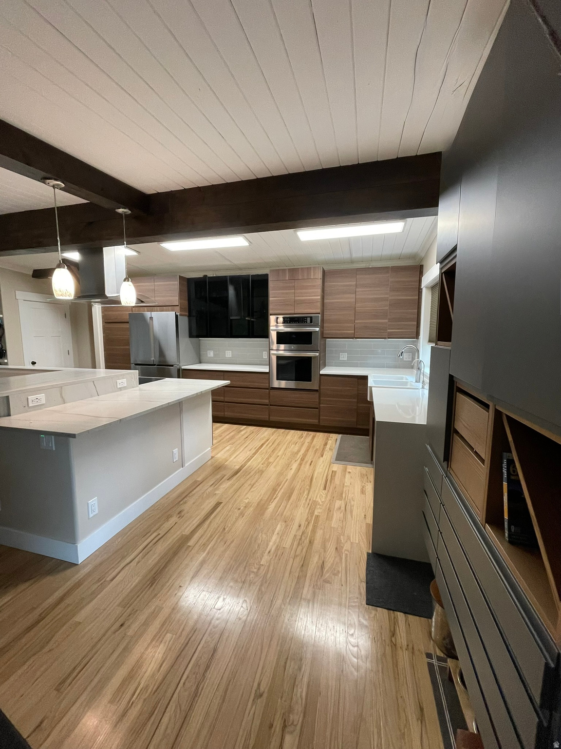 MAYWOOD HILLS - Residential