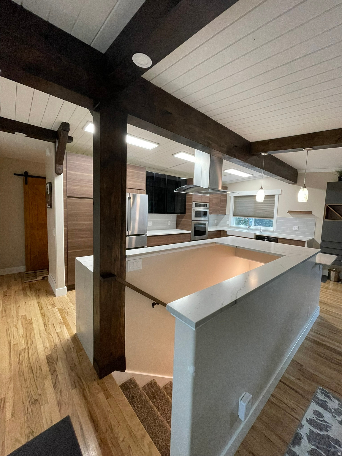 MAYWOOD HILLS - Residential