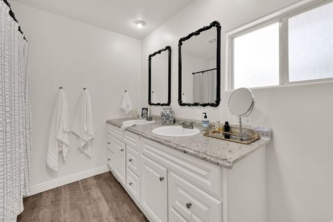 Tiny photo for 105 E COUNTRY CLUB DR S, South Ogden, UT 84405 (MLS # 2171161)