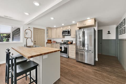 Tiny photo for 105 E COUNTRY CLUB DR S, South Ogden, UT 84405 (MLS # 2171161)