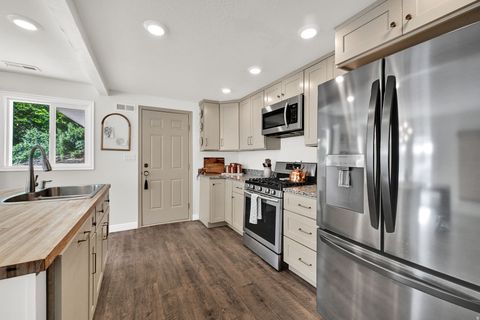 Tiny photo for 105 E COUNTRY CLUB DR S, South Ogden, UT 84405 (MLS # 2171161)