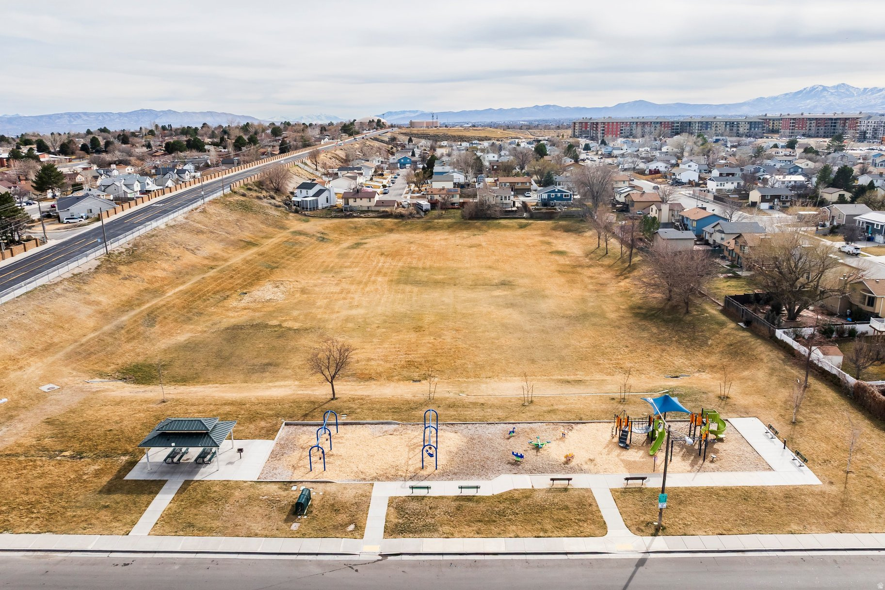 WILLOW BAY - Residential