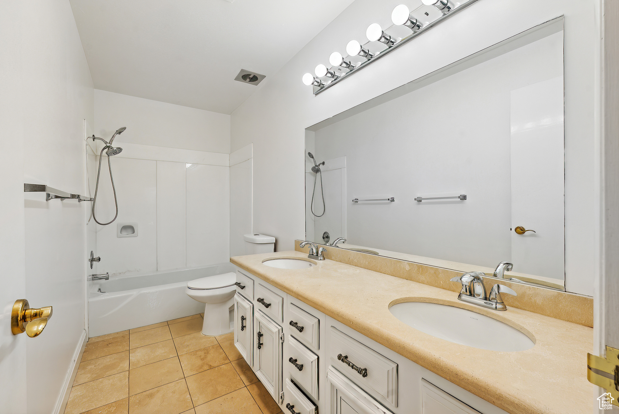 8672 S Tracy Dr, Sandy, Utah image 35