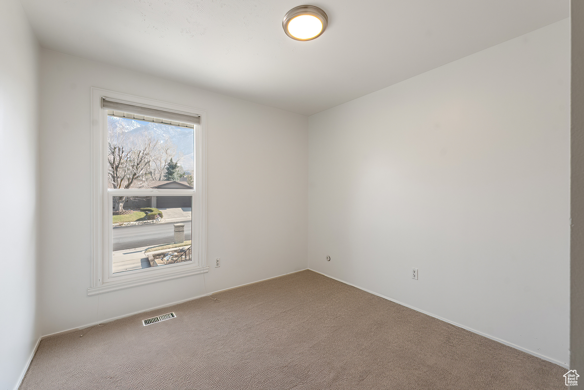 8672 S Tracy Dr, Sandy, Utah image 36