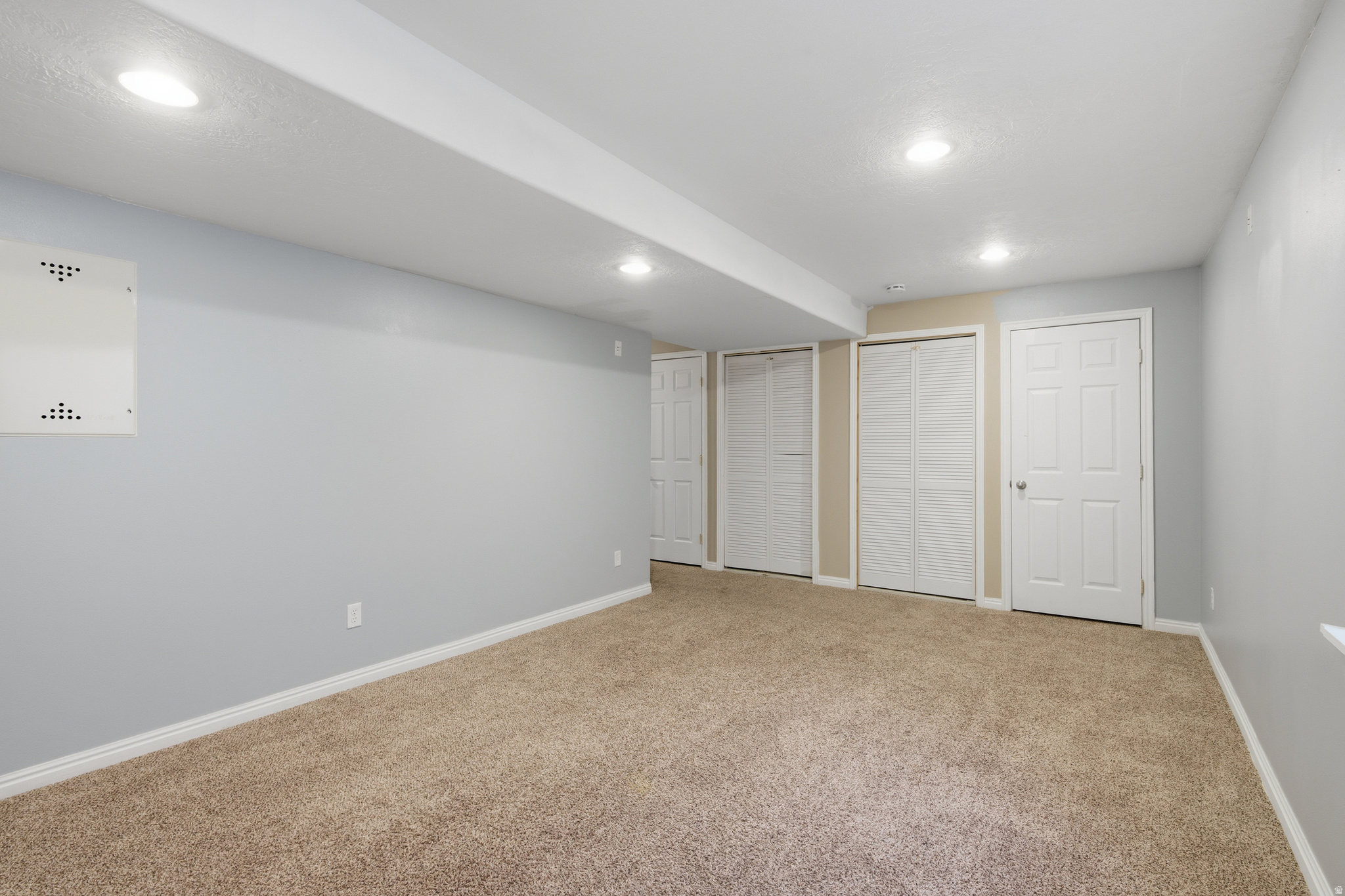 CRESCENT COURT - Residential