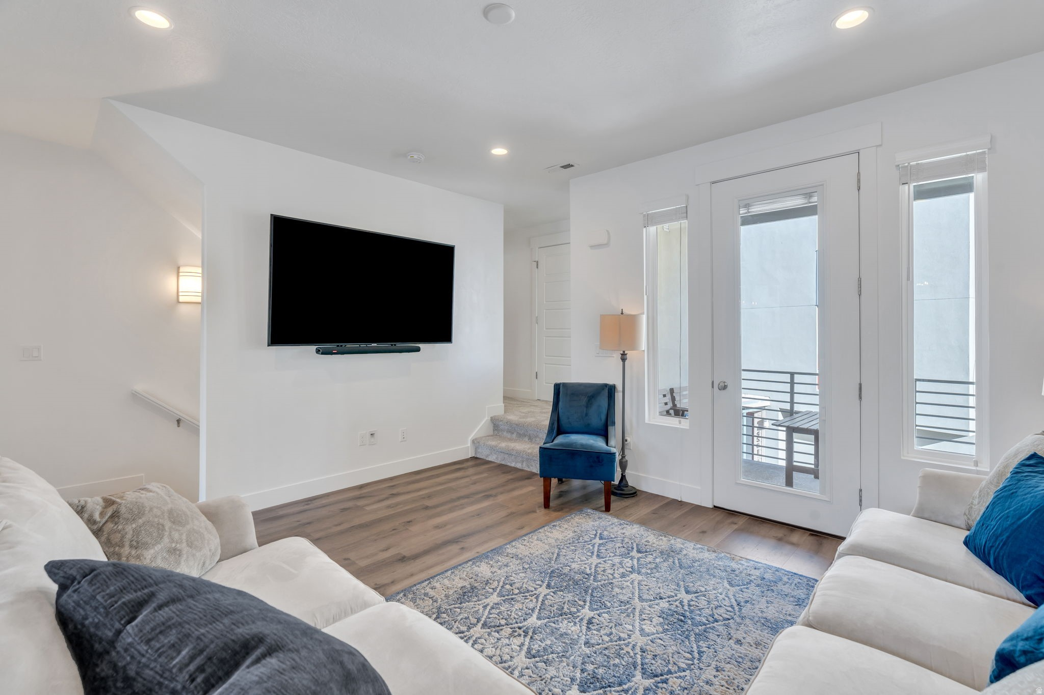 DAYBREAK - Residential