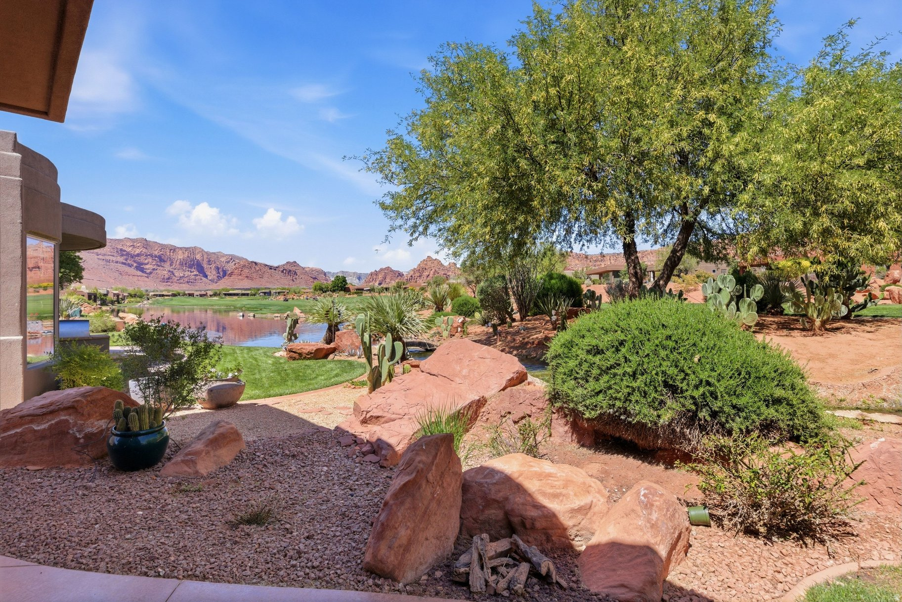 KACHINA SPRINGS AT E - Residential