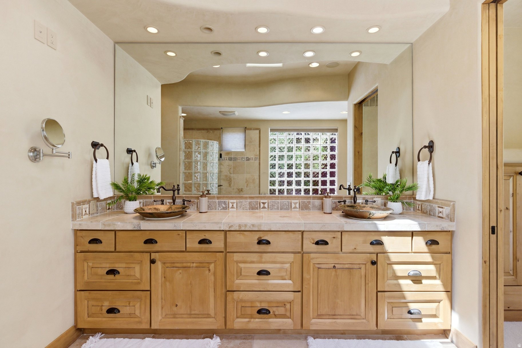 KACHINA SPRINGS AT E - Residential