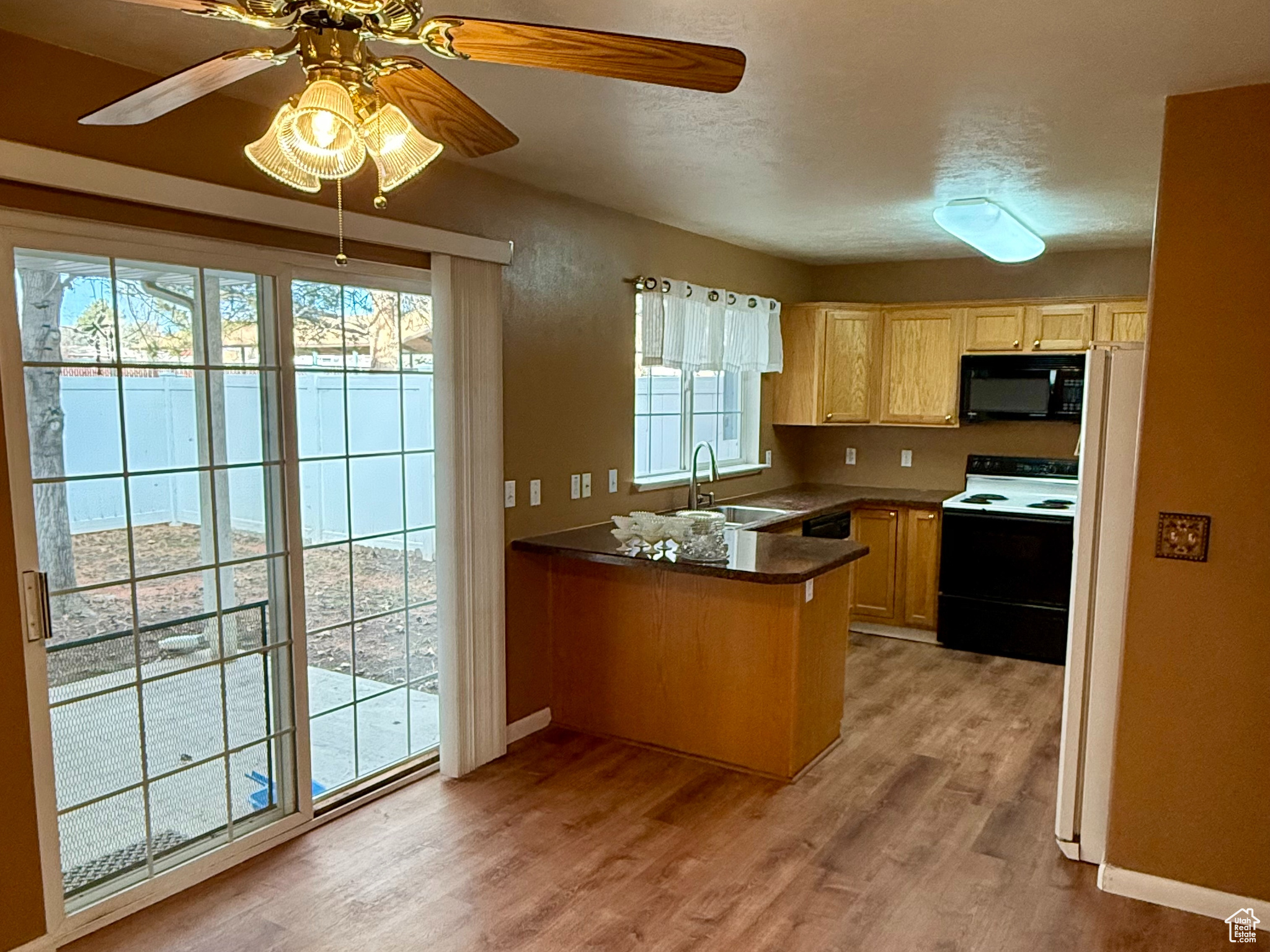 1841 W 7600 #403, West Jordan, Utah image 5