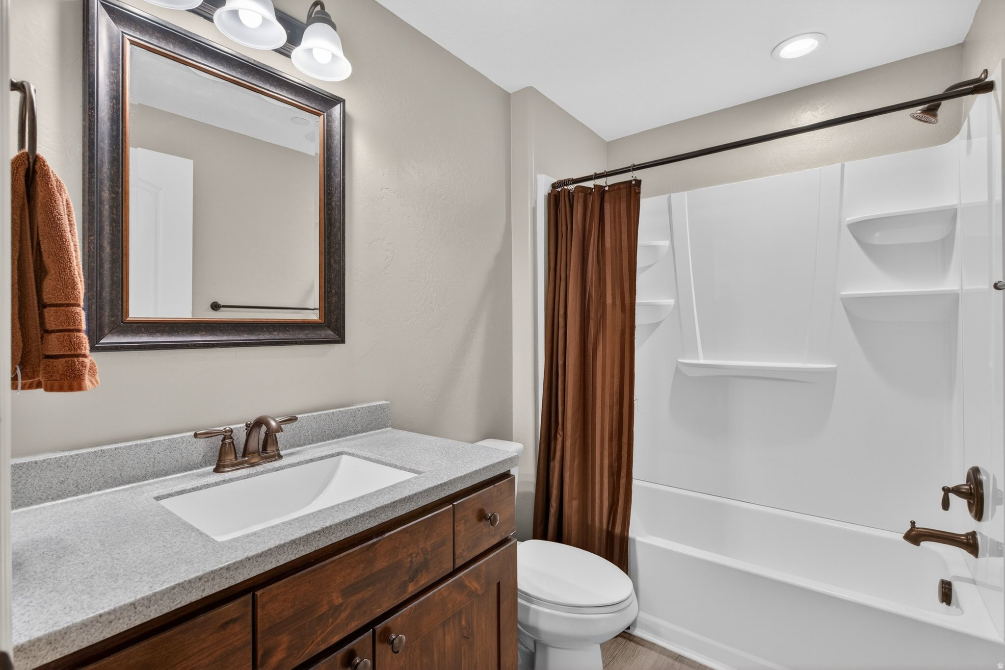 HAYMAKER RETREAT CONDO - Residential