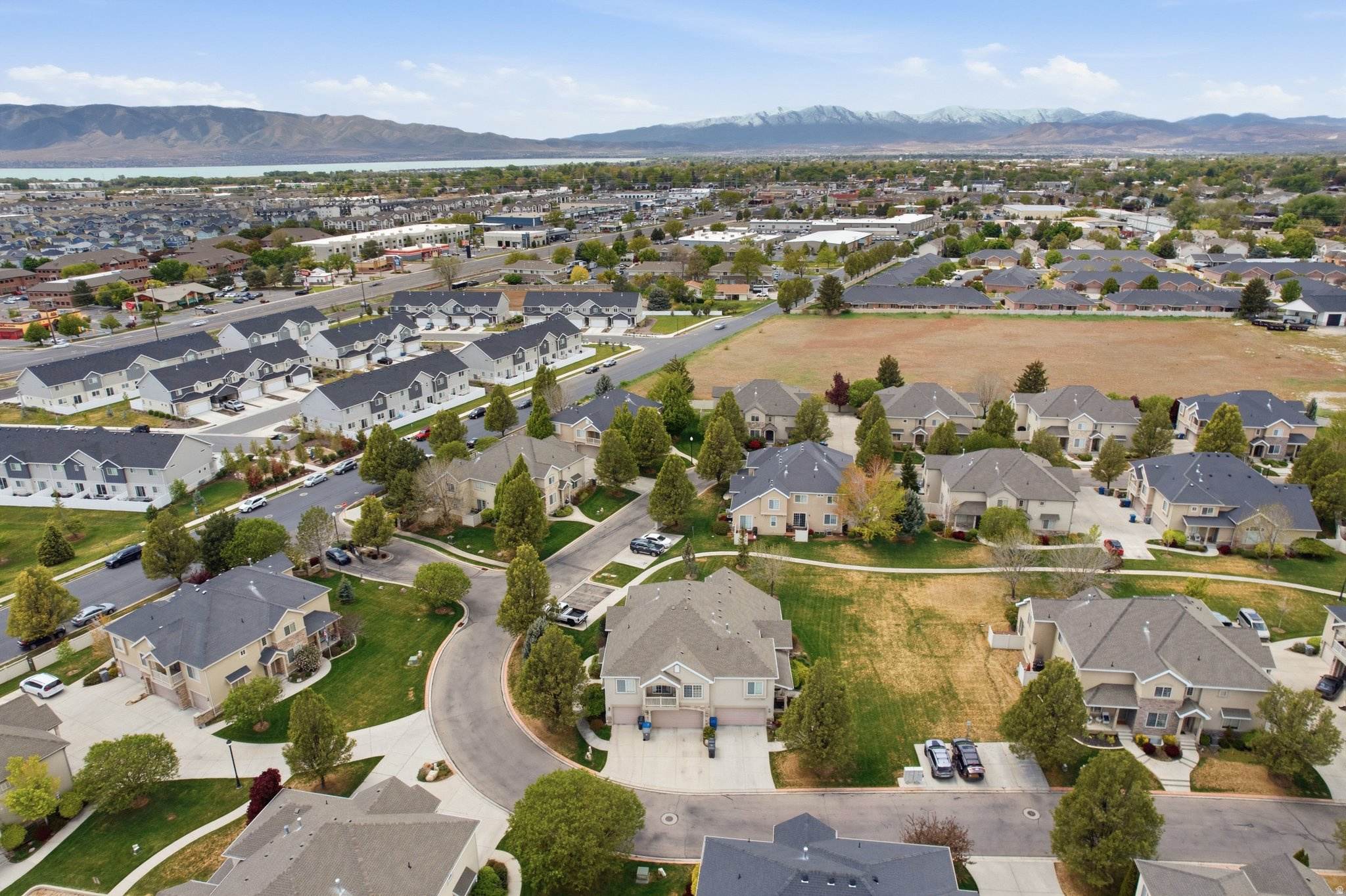 HAYMAKER RETREAT CONDO - Residential