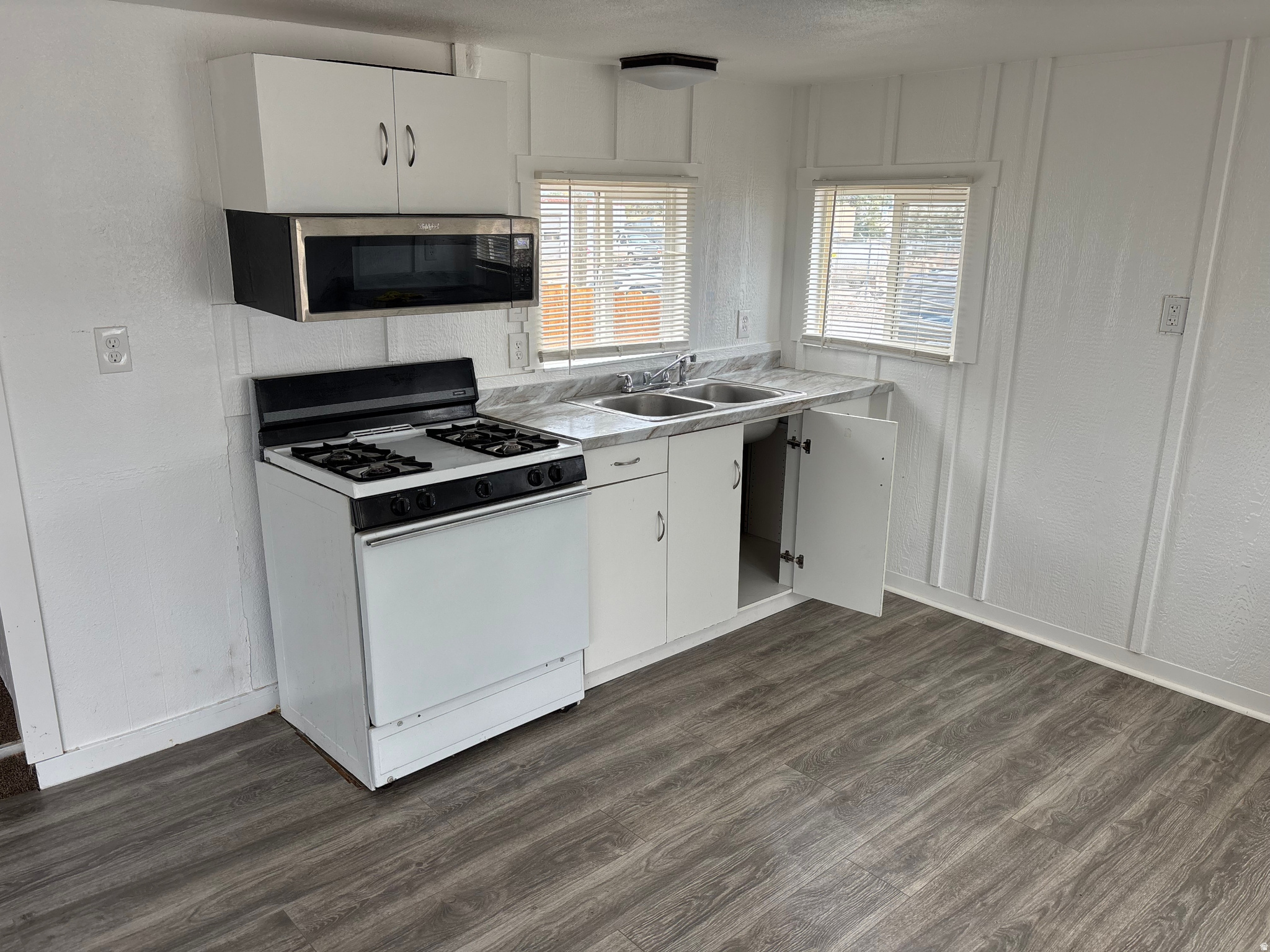 MAMMOTH MOBILE ESTATES - Residential