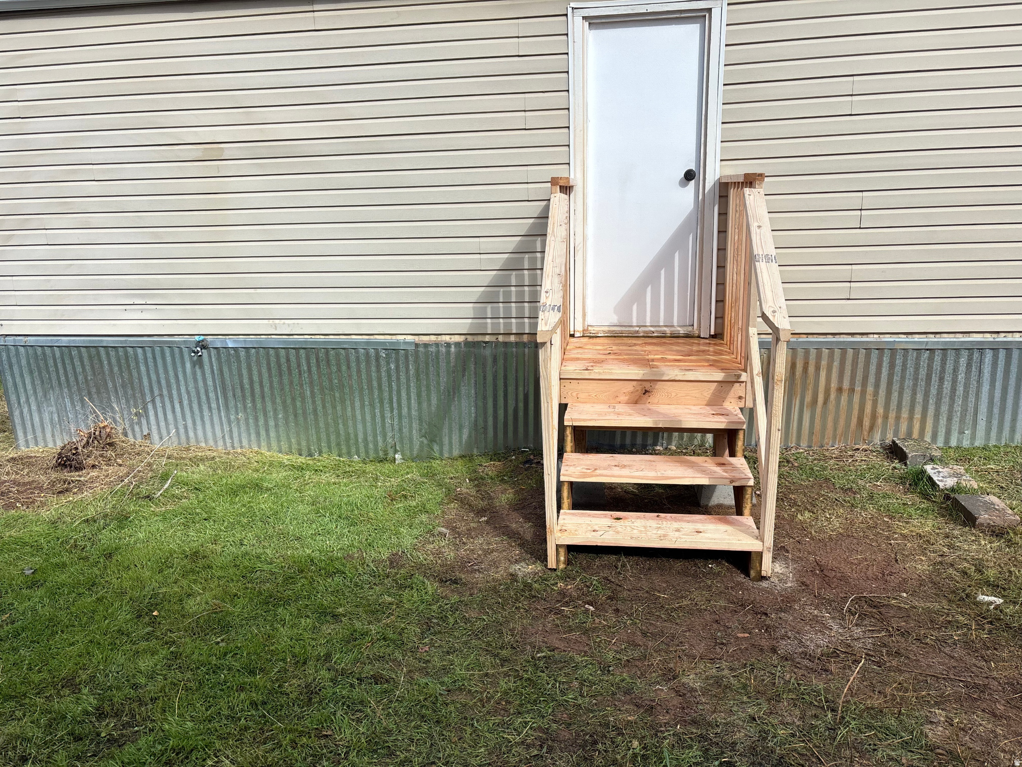 MAMMOTH MOBILE ESTATES - Residential