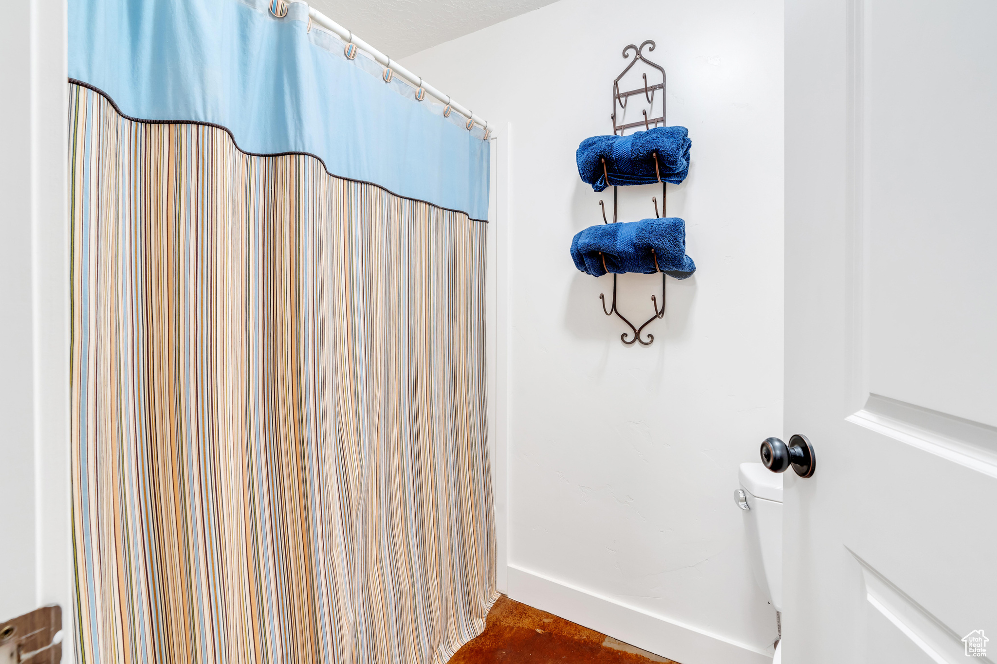 Goshen, Utah 84633, United States, 9 Bedrooms Bedrooms, ,5 BathroomsBathrooms,Residential,Active,48803