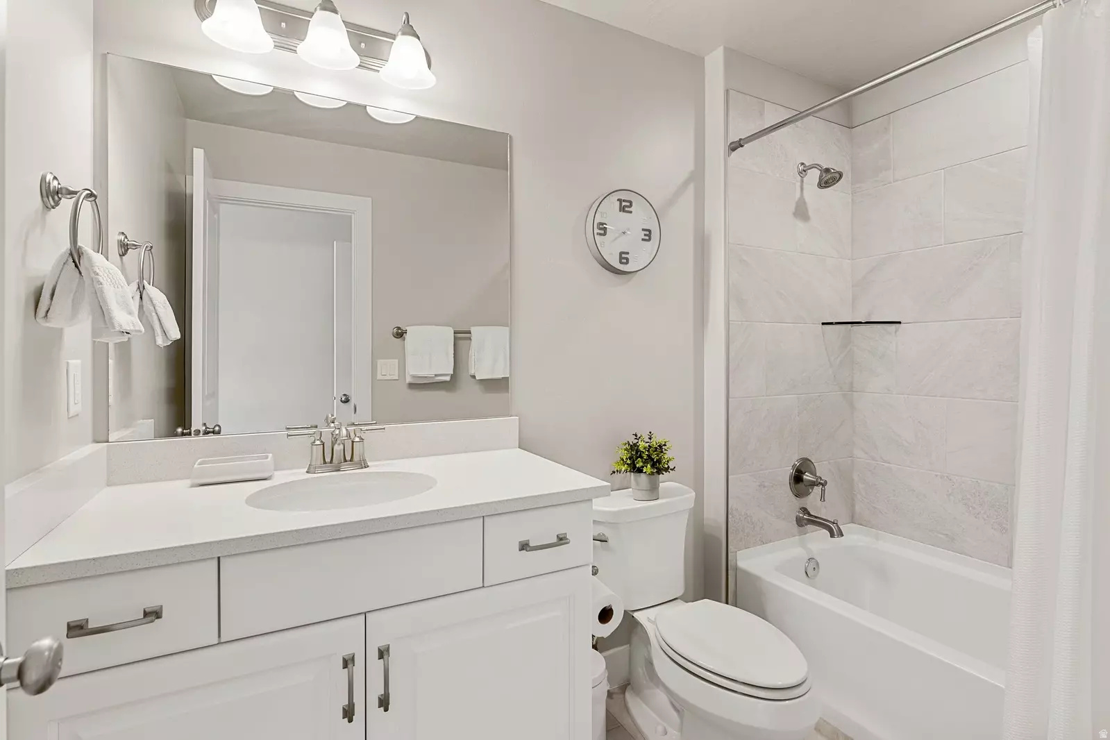 ESCONDIDO AT SIENNA HILLS PH 1 - Residential