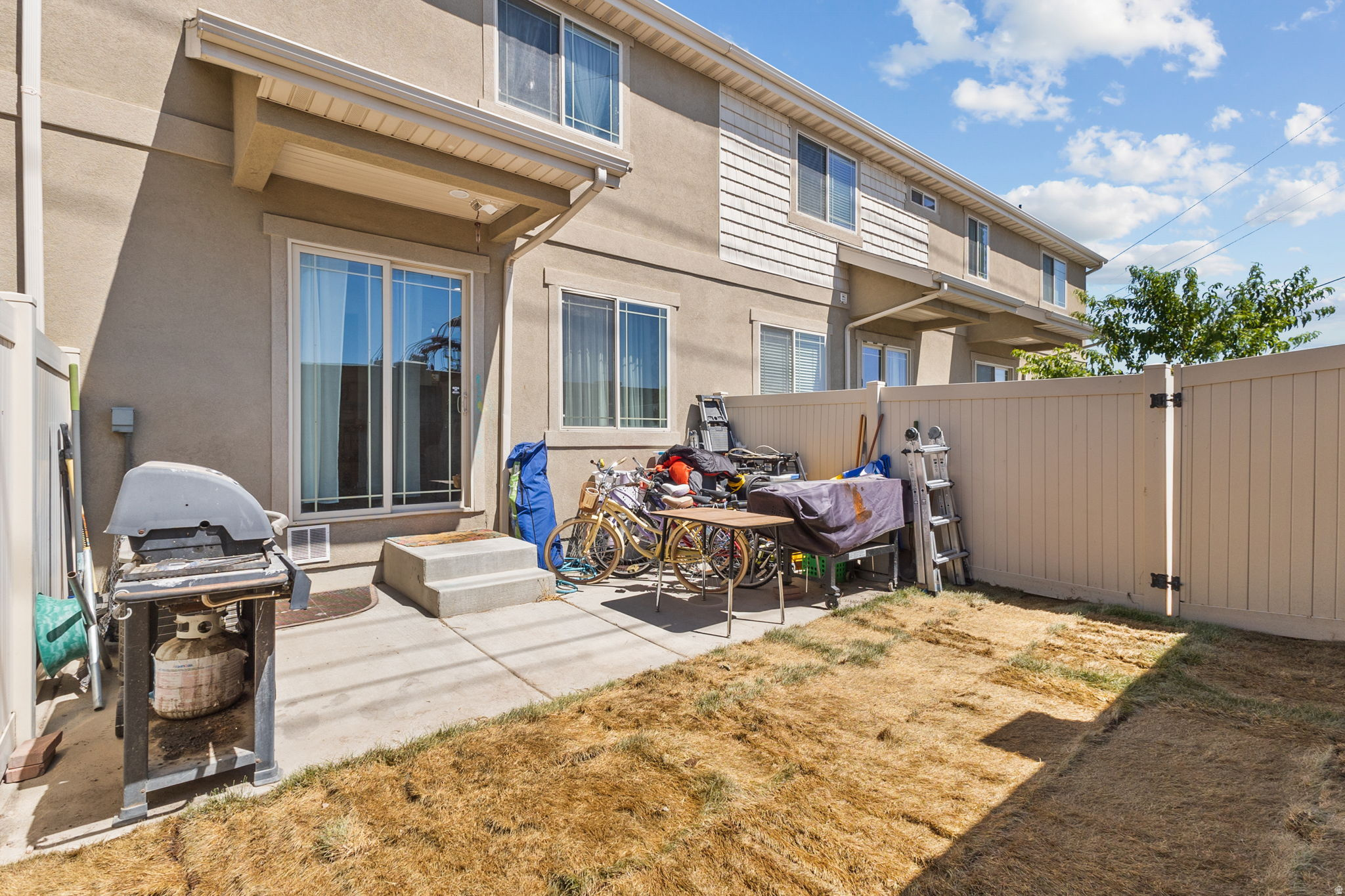 PEBBLEWOOD ESTATES - Residential