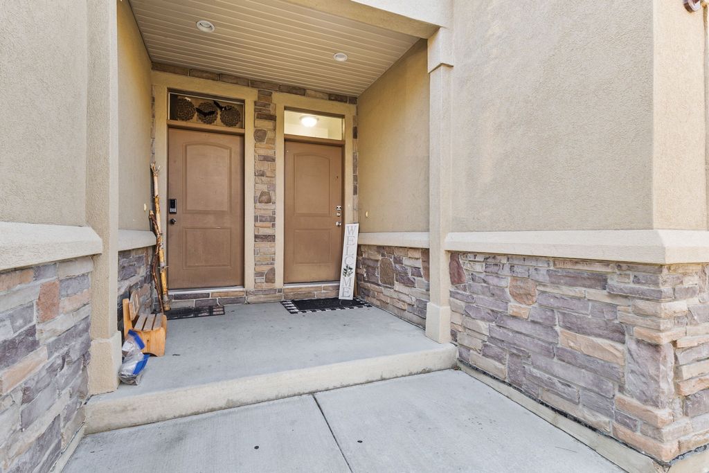 Photo of 108 S 610 E, American Fork, UT 84003 (MLS # 2136005)