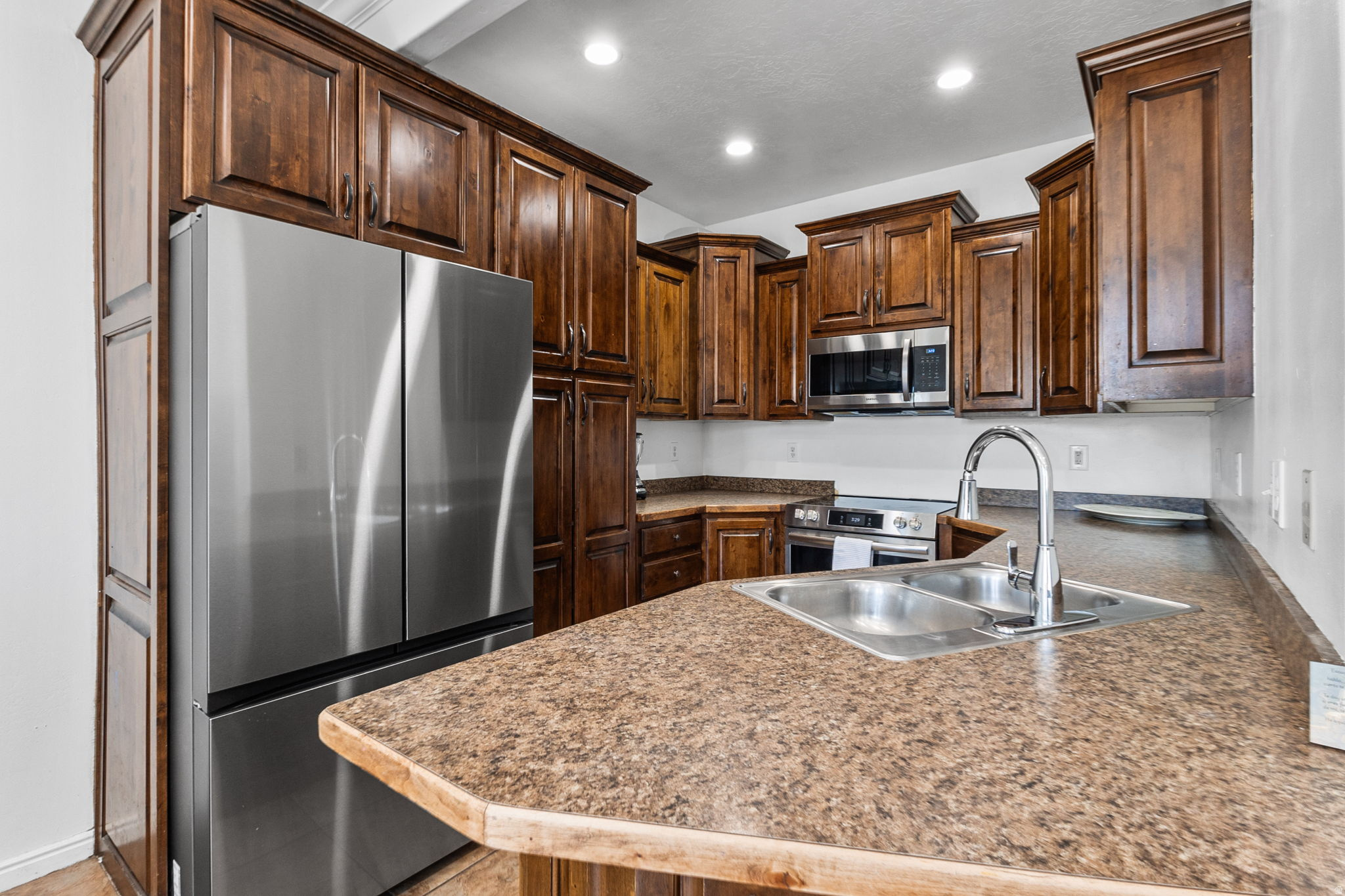 PEBBLEWOOD ESTATES - Residential