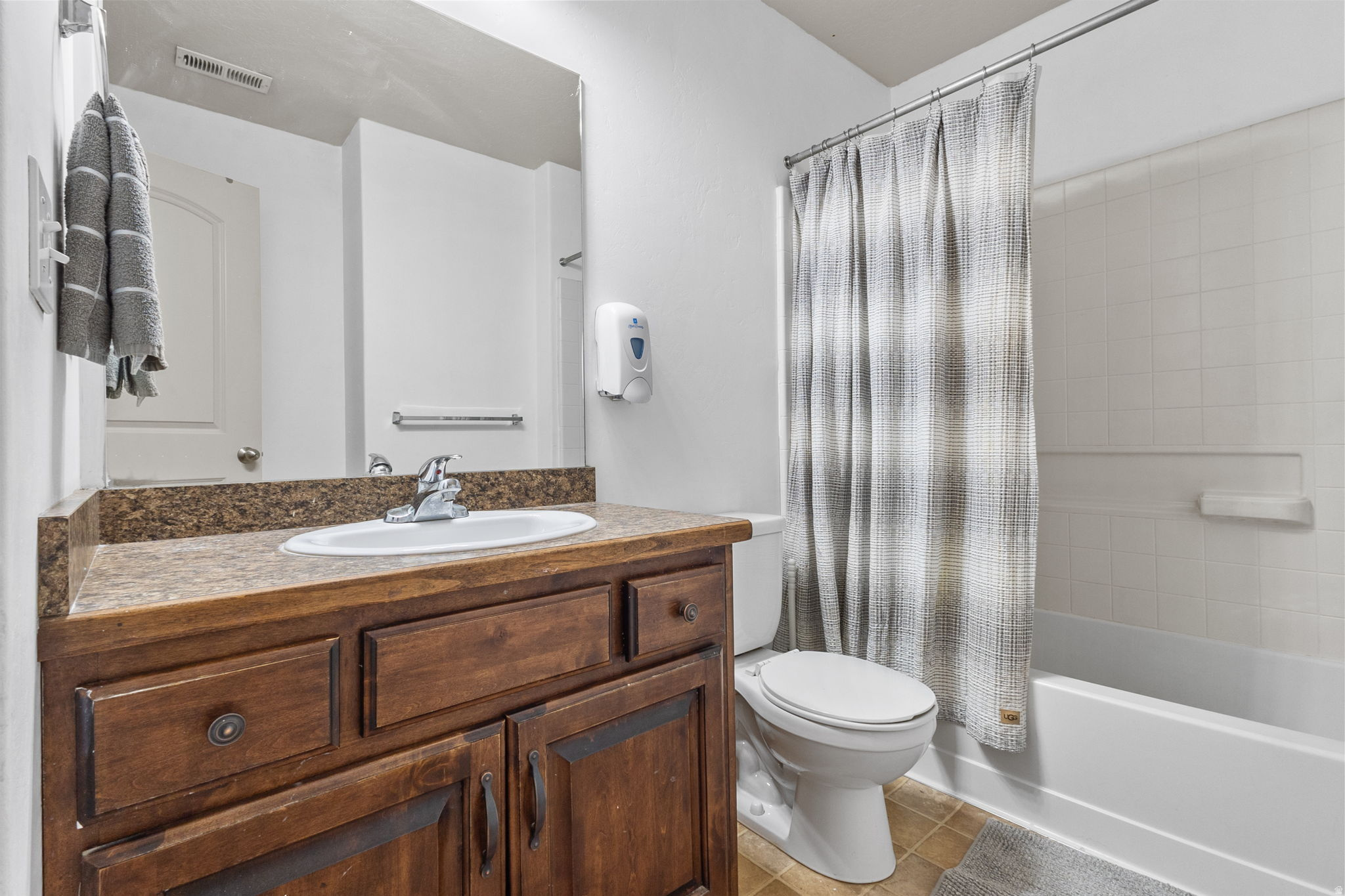 PEBBLEWOOD ESTATES - Residential