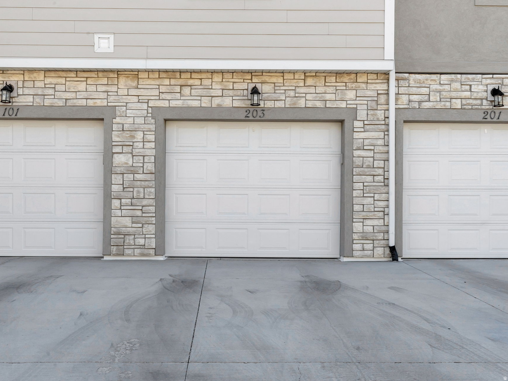 GARDNER POINT - Residential