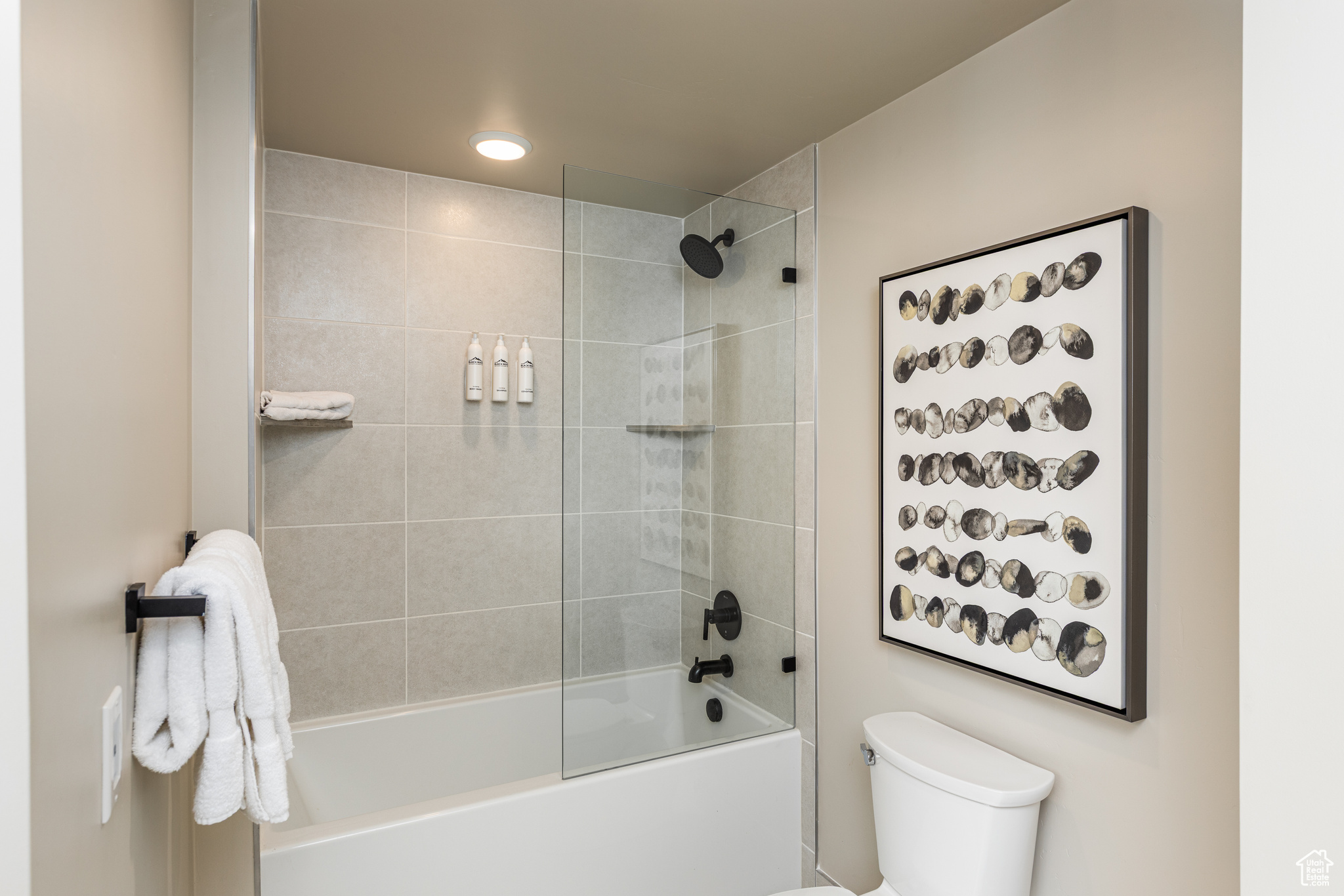 BLACK ROCK LUXURY CO - Residential
