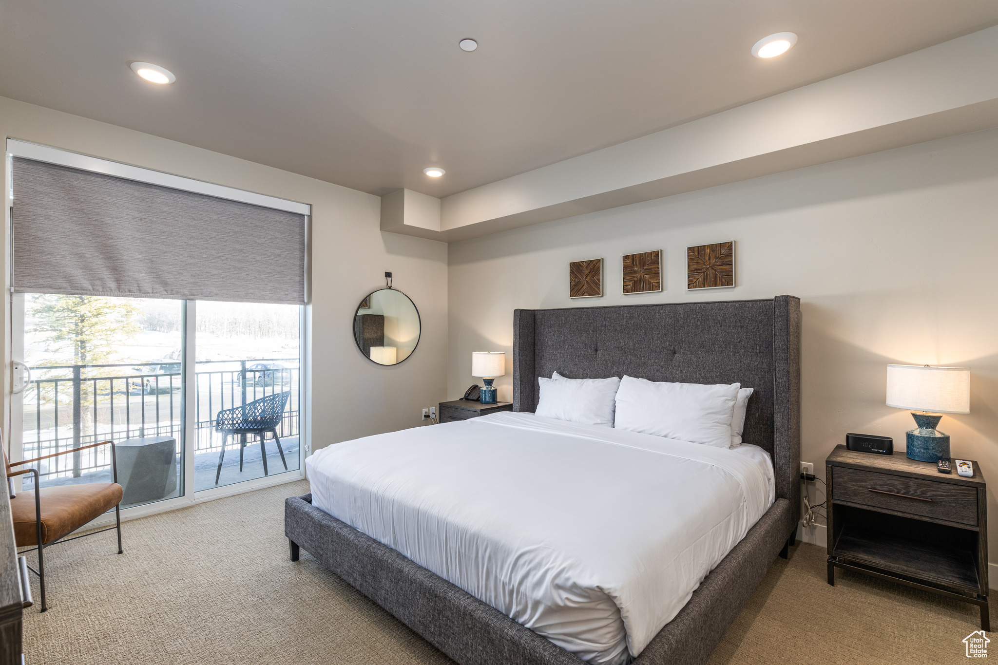 BLACK ROCK LUXURY CO - Residential