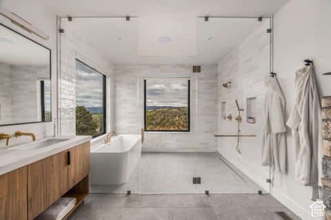 Tiny photo for 3780 N ROYAL DR, Duck Creek Village, UT 84762 (MLS # 2190151)
