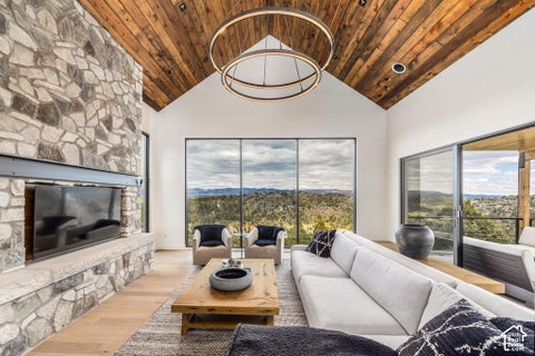 Tiny photo for 3780 N ROYAL DR, Duck Creek Village, UT 84762 (MLS # 2190151)