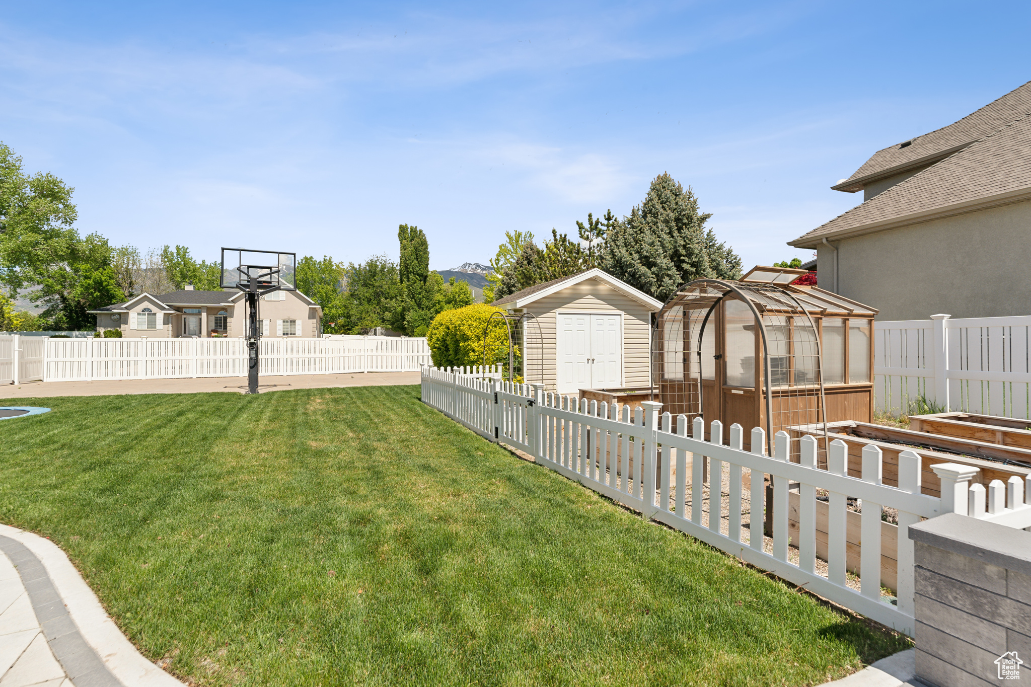 KERRYBROOK ESTATES - Residential