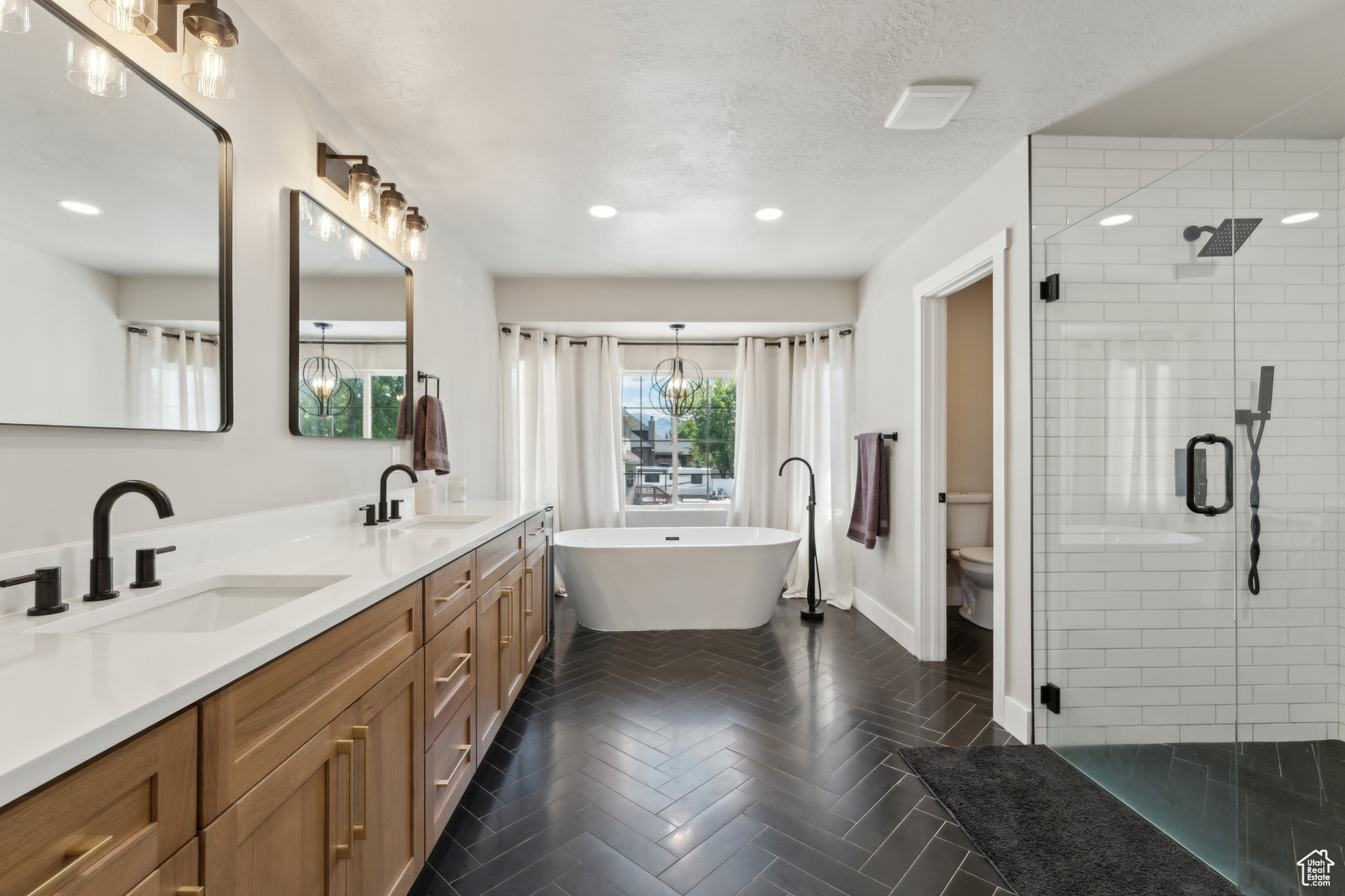 KERRYBROOK ESTATES - Residential