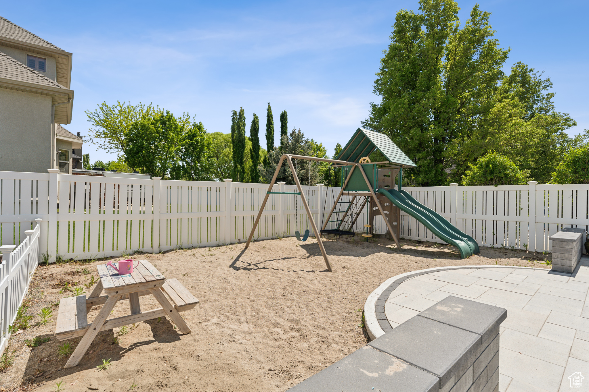 KERRYBROOK ESTATES - Residential