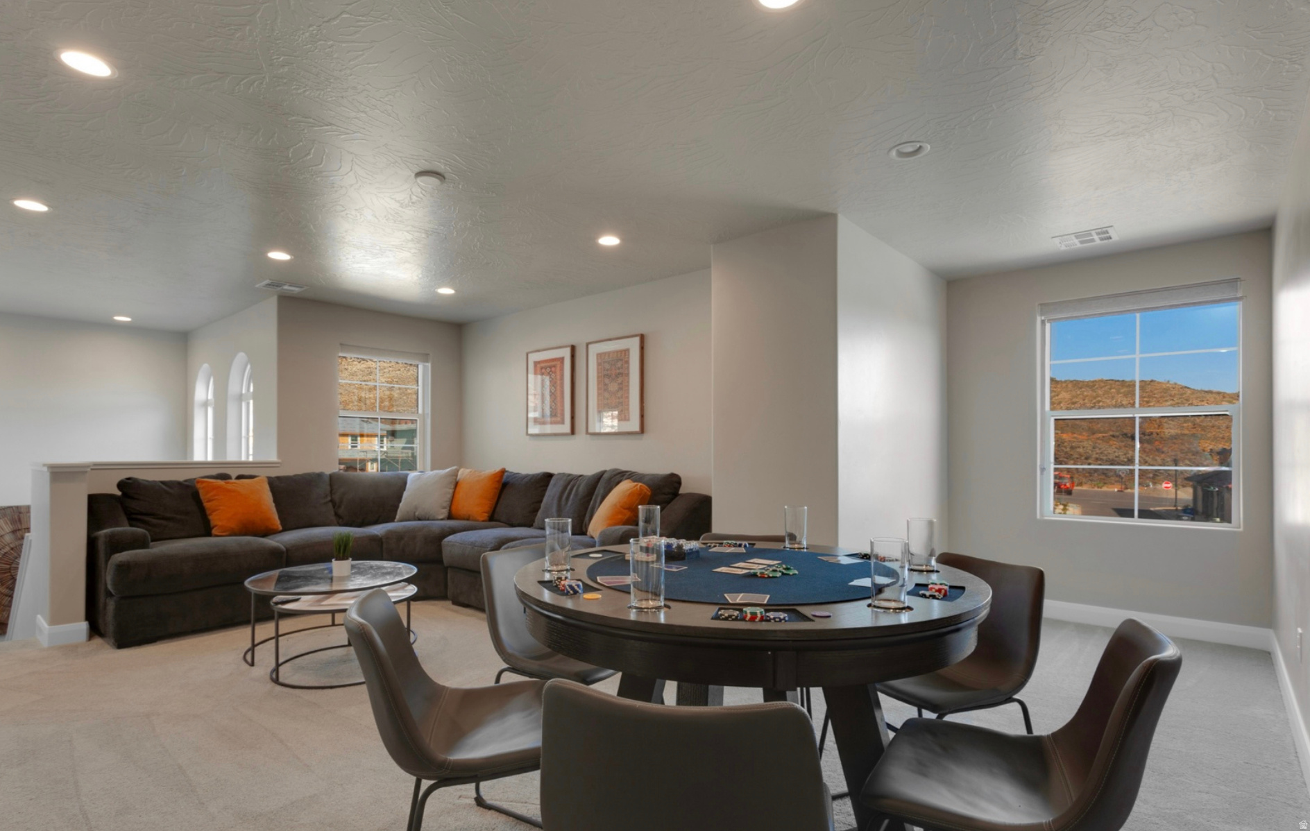 ESCONDIDO - Residential