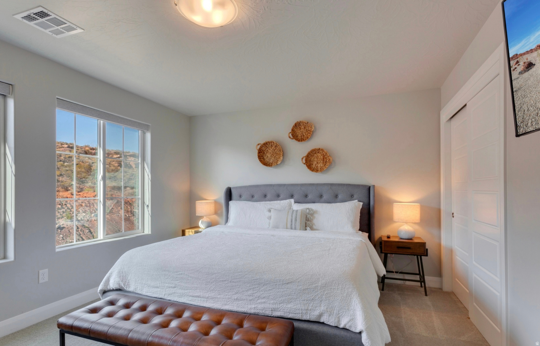 ESCONDIDO - Residential