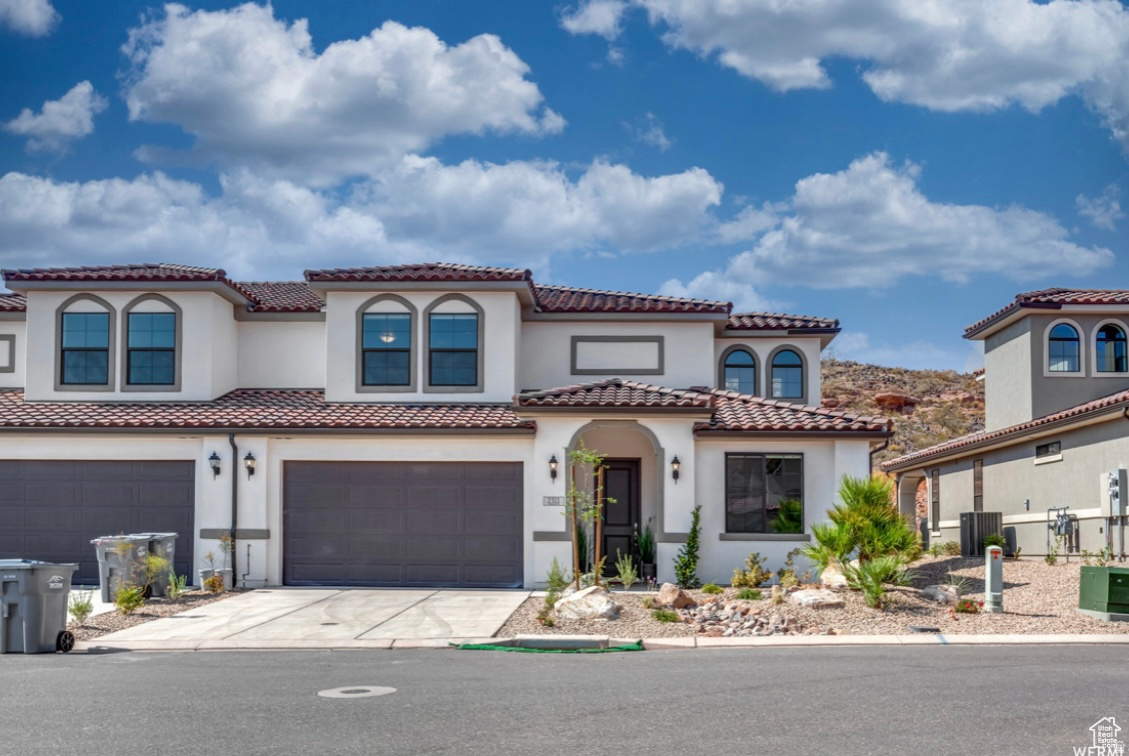 ESCONDIDO - Residential