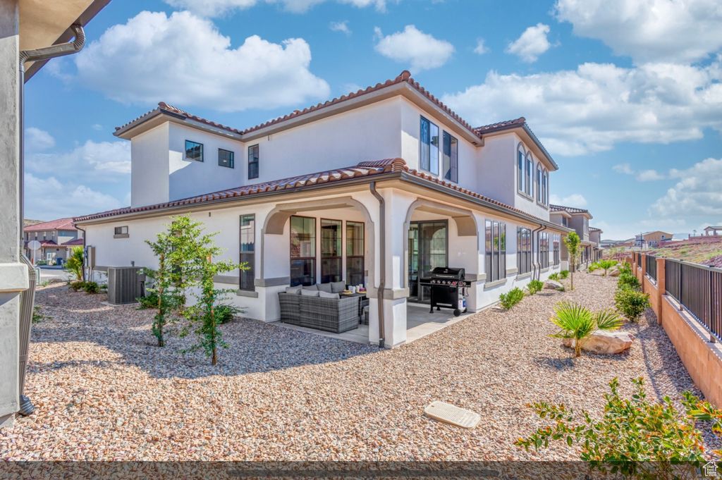 Photo of 2311 N ESCONDIDO Dr, Washington, UT 84780 (MLS # 2137317)