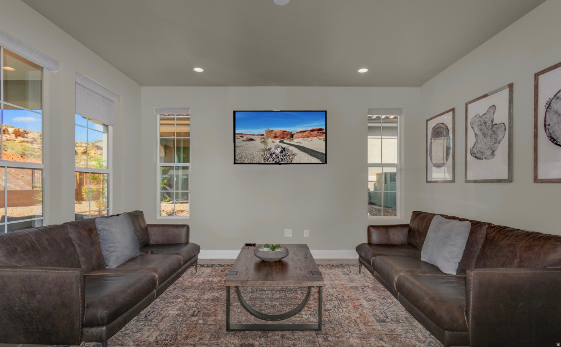 ESCONDIDO - Residential