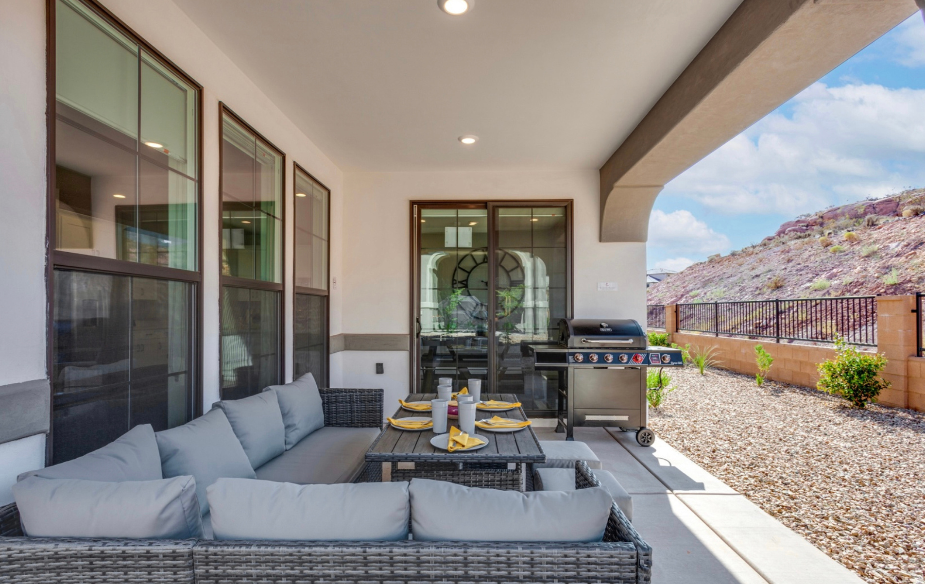 ESCONDIDO - Residential