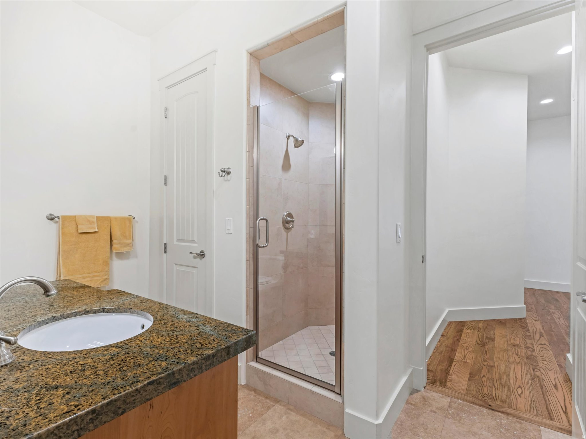 CHARLESTON PLACE - Residential