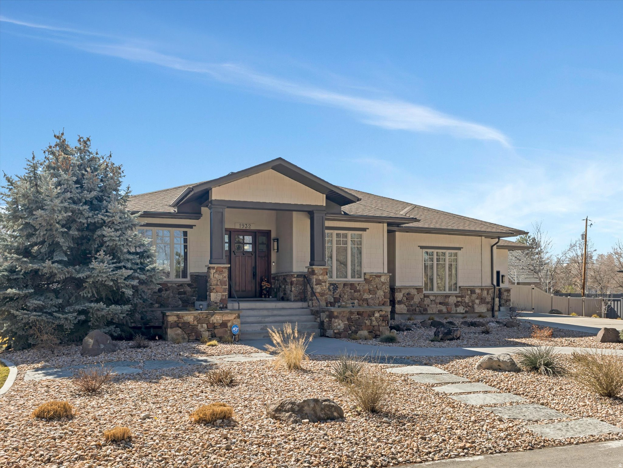 CHARLESTON PLACE - Residential