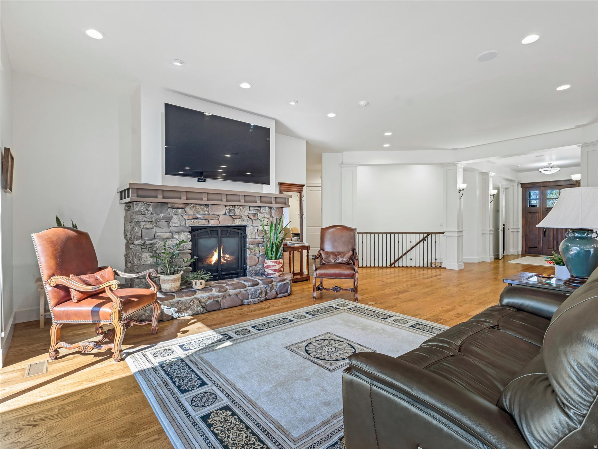 CHARLESTON PLACE - Residential