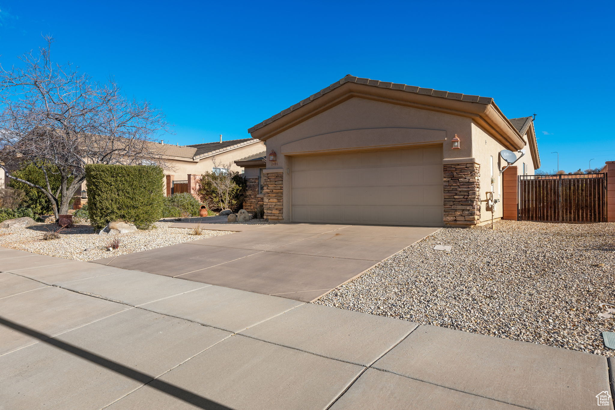 2486 N Expedition Ln, Washington, Utah image 2