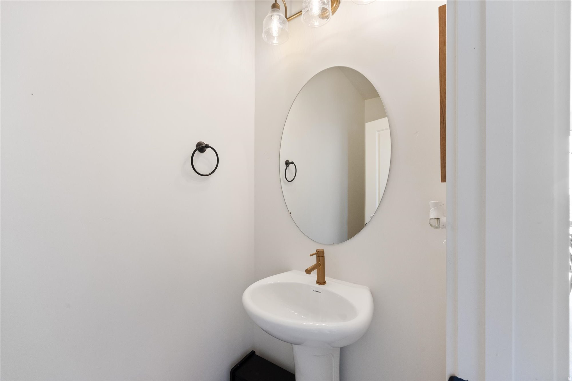 RIDGEVIEW - Residential Lease