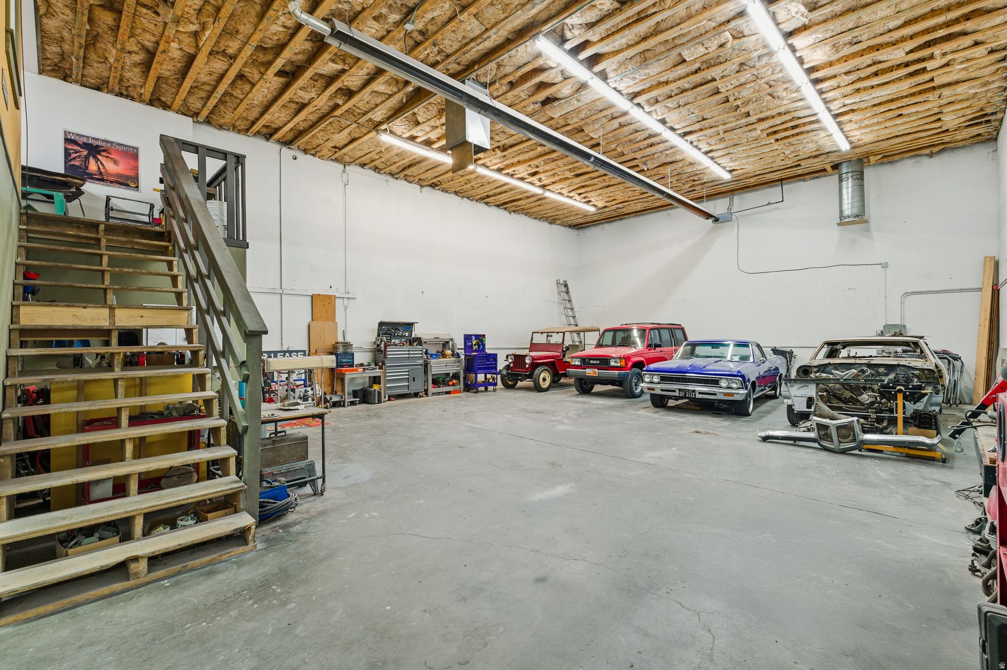 THOMAS INDUSTRIAL PARK CONDOMINIUMS - Commercial Sale